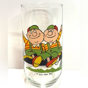 Vintage Alice in Wonderland SECMA Drinking Glass – Tweedledum & Tweedledee